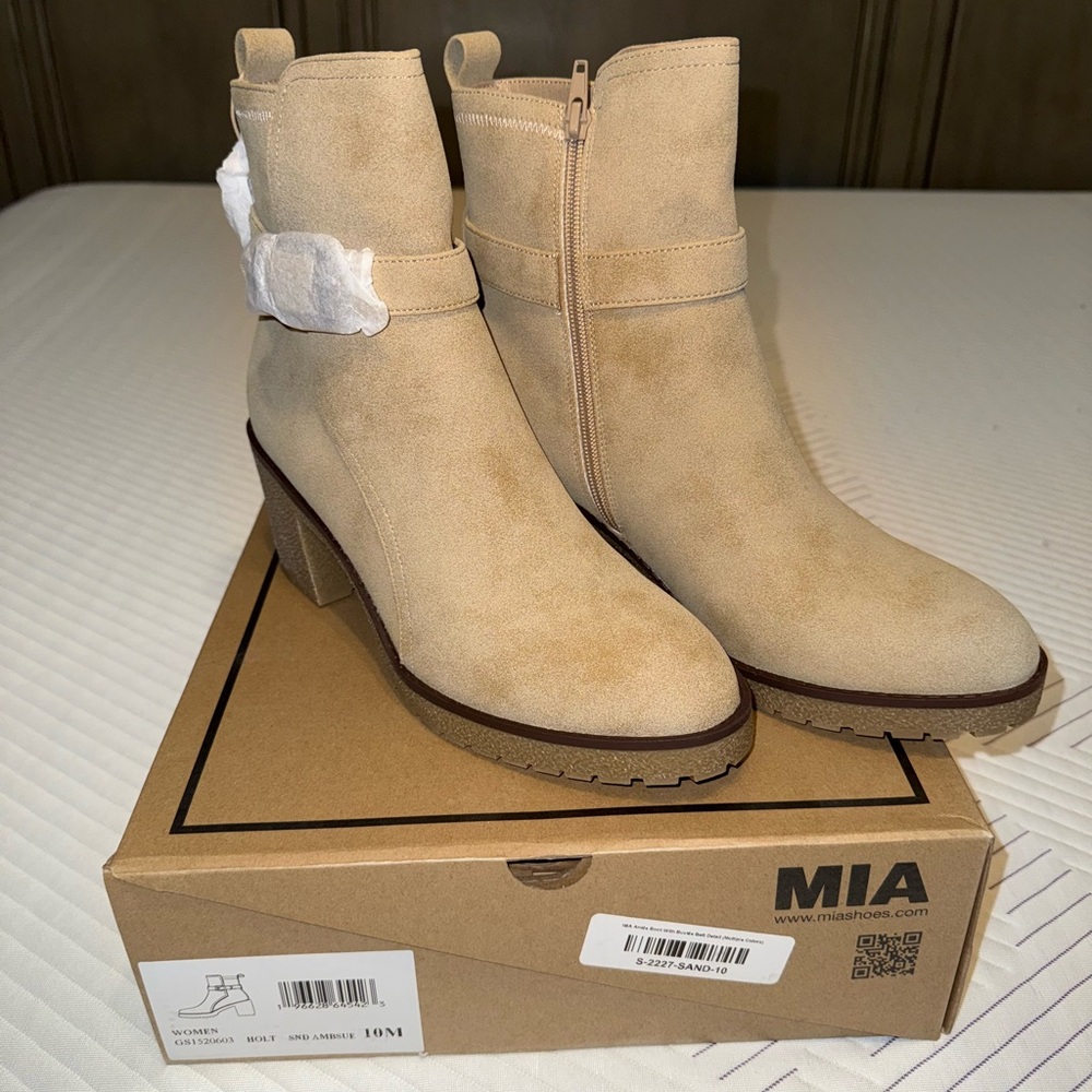 MIA Women's Beige Heeled Boots